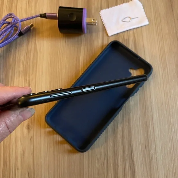 Samsung Galaxy A13 5G (A136U) - 64GB Unlocked Smartphone - Black - Picture 7 of 12